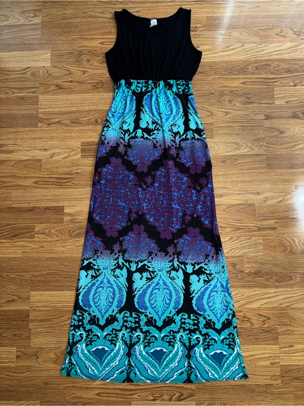Heimish USA Sleeveless Maxi Dress Women’s Size Medium Side Pockets Multicolored
